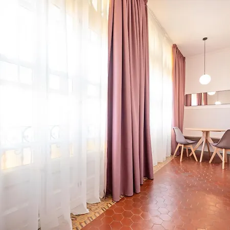 Aparthotel Sweett - La Gran Via 4*